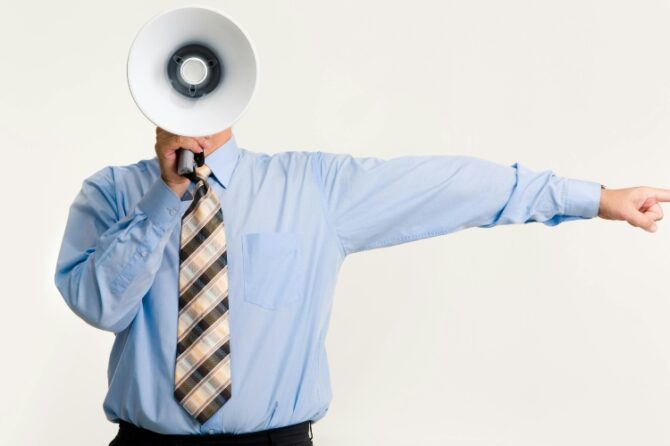 autocratic leadership