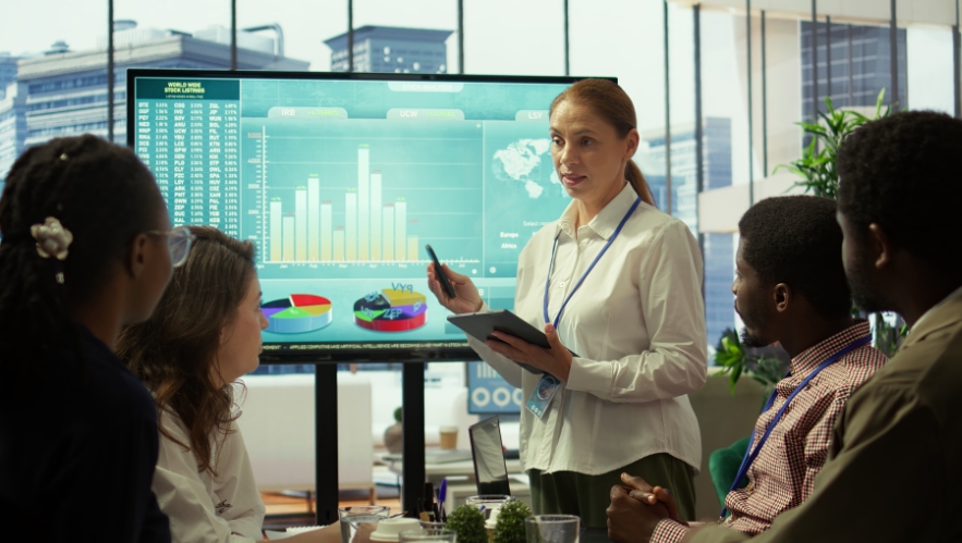Machine Learning in Finance: Opportunities and Risks
